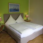 Strandhotel-najade 2*
