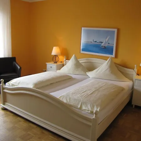 Strandhotel-najade 2*