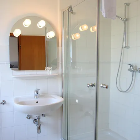 Strandhotel-najade 2*