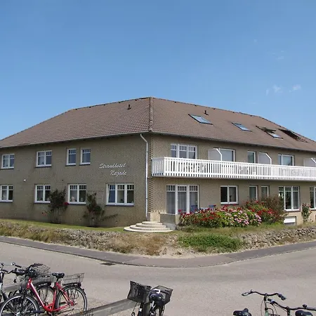 Strandhotel-najade 2* ボルクム